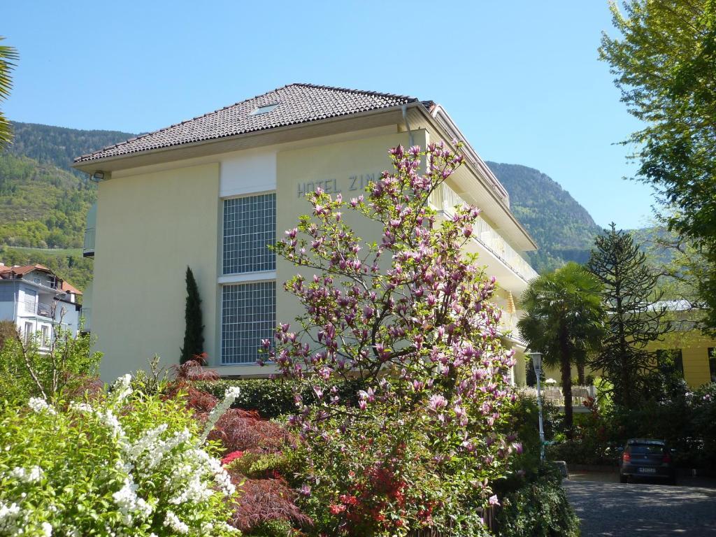 Hotel Zima Merano Esterno foto