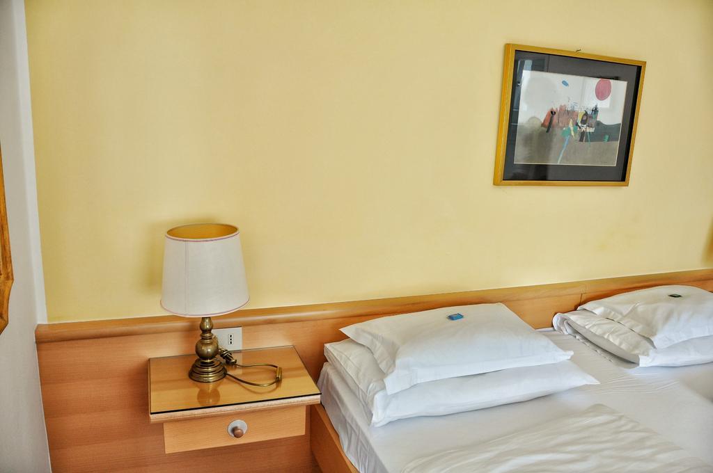 Hotel Zima Merano Camera foto